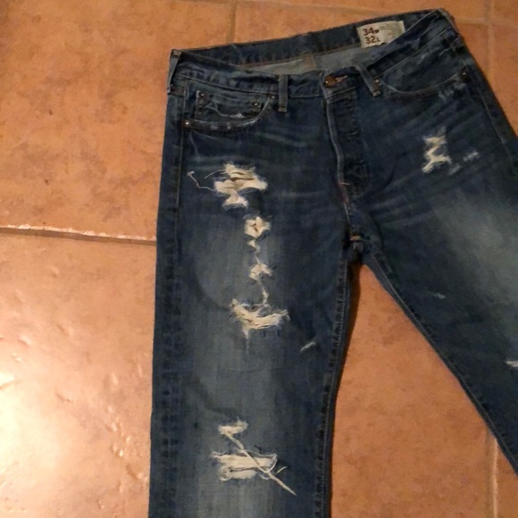 Hollister Jeans - Picture 2 of 3